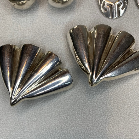 6 Pairs Vintage 925 Sterling or Pewter Earrings - Picture 2 of 9